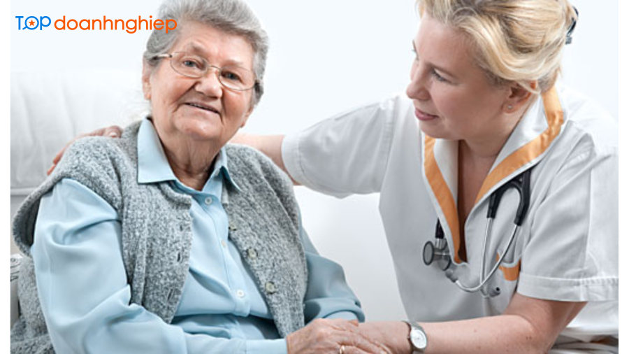 Trí Đức - Dịch vụ giúp việc chăm người già tại nhà chuyên nghiệp, tận tâm ở TP. HCM