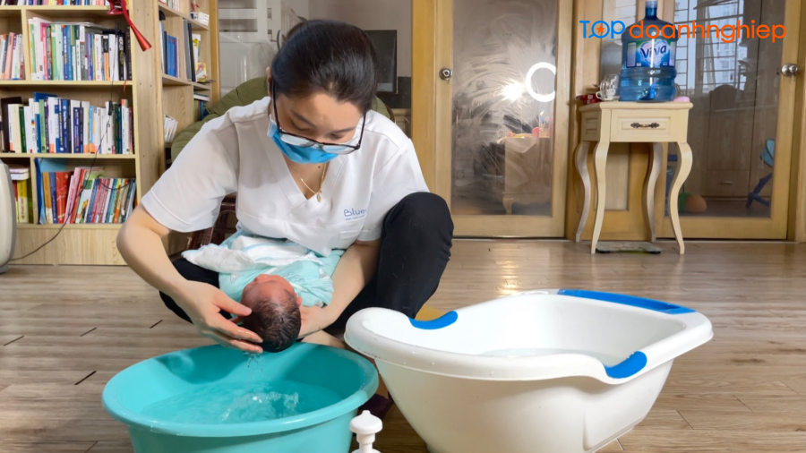 Blue Care - Dịch vụ tắm bé tại nhà ở Hà Nội chất lượng