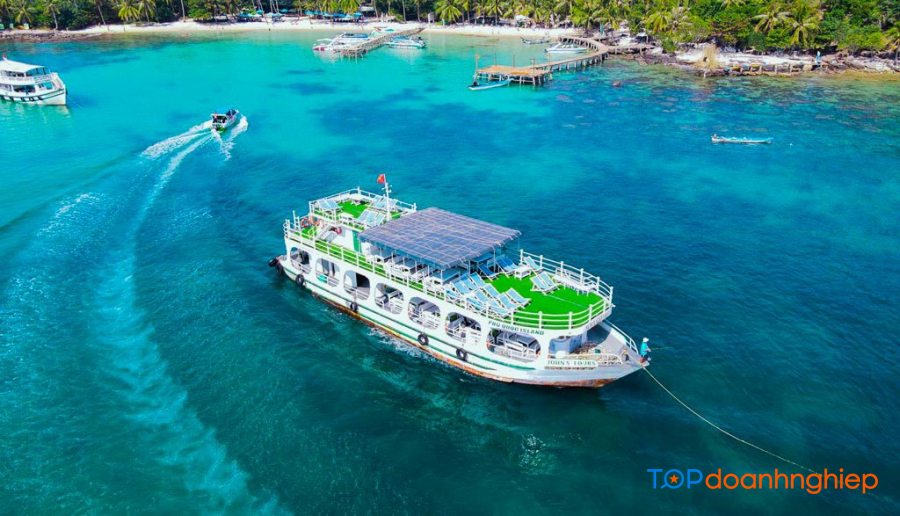 Khám phá top 9 địa điểm du lịch du thuyền hot nhất Việt Nam
