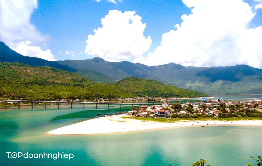 Top 8 những bãi biển đẹp nhất Việt Nam, không nên bỏ qua