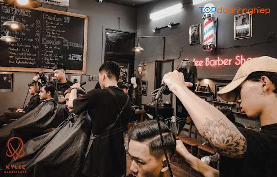 Top 8 tiệm cắt tóc nam tại Đà Nẵng đẹp, hợp xu hướng nhất