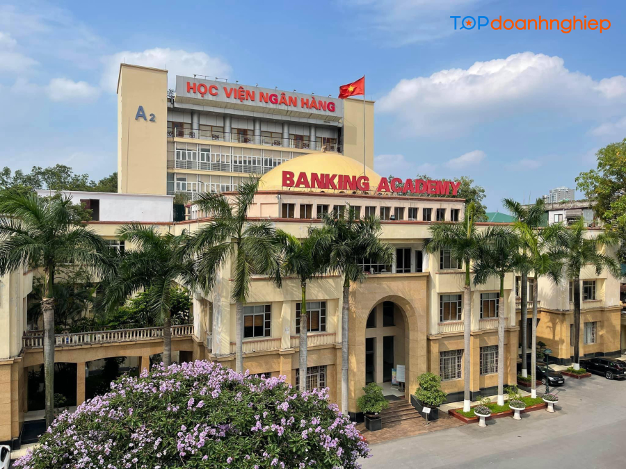 Top 9 các trường đại học đào tạo ngành kinh tế tốt ở Hà Nội 